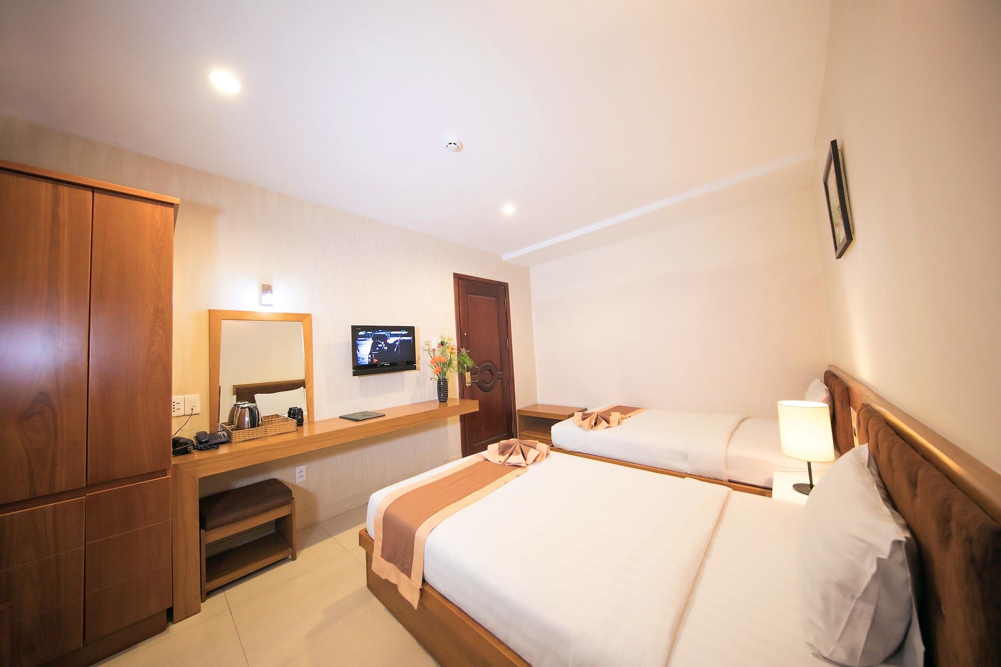 Valentine Hotel Saigon - Bui Vien Street Хошимин Экстерьер фото