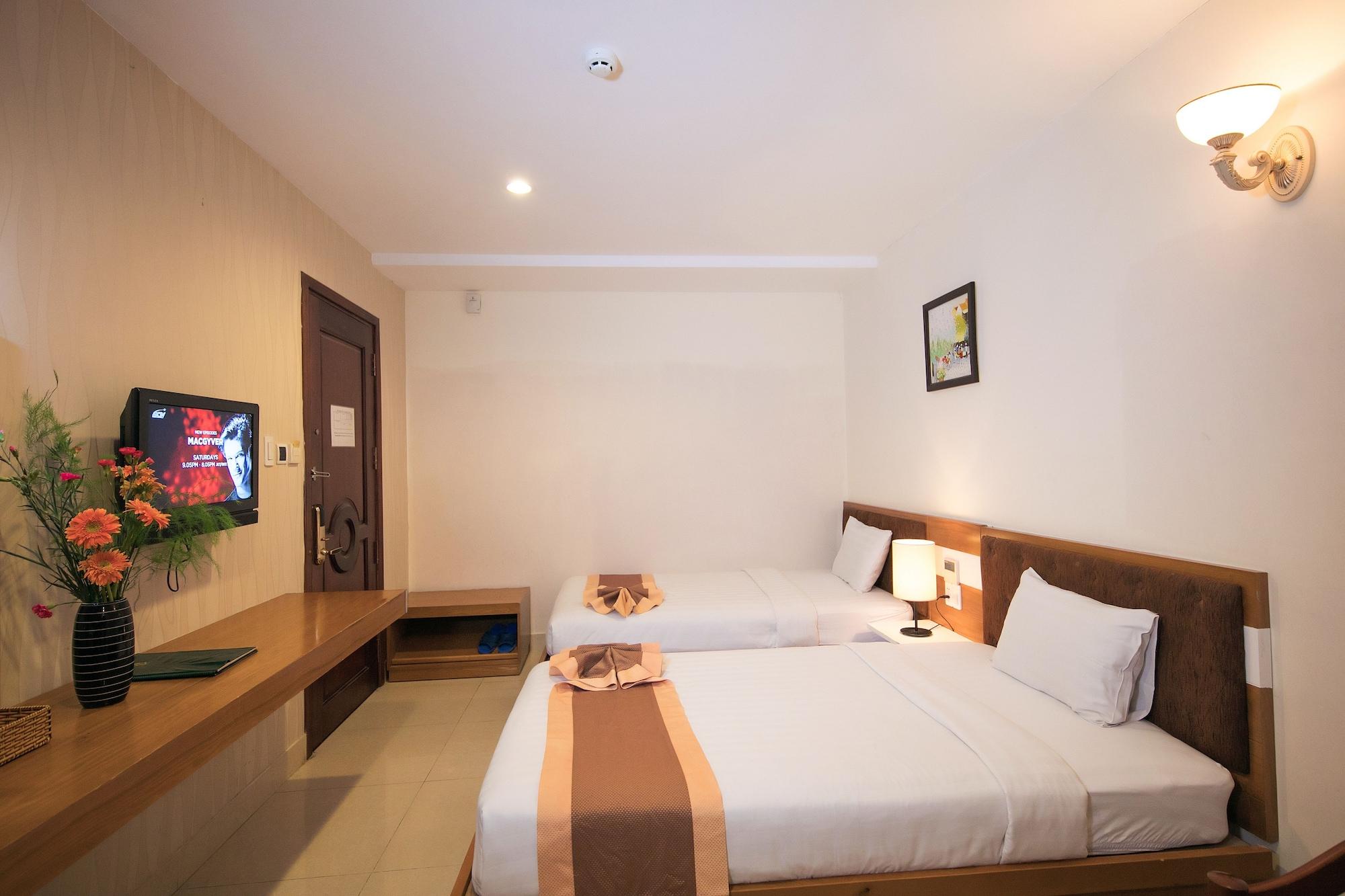 Valentine Hotel Saigon - Bui Vien Street Хошимин Экстерьер фото
