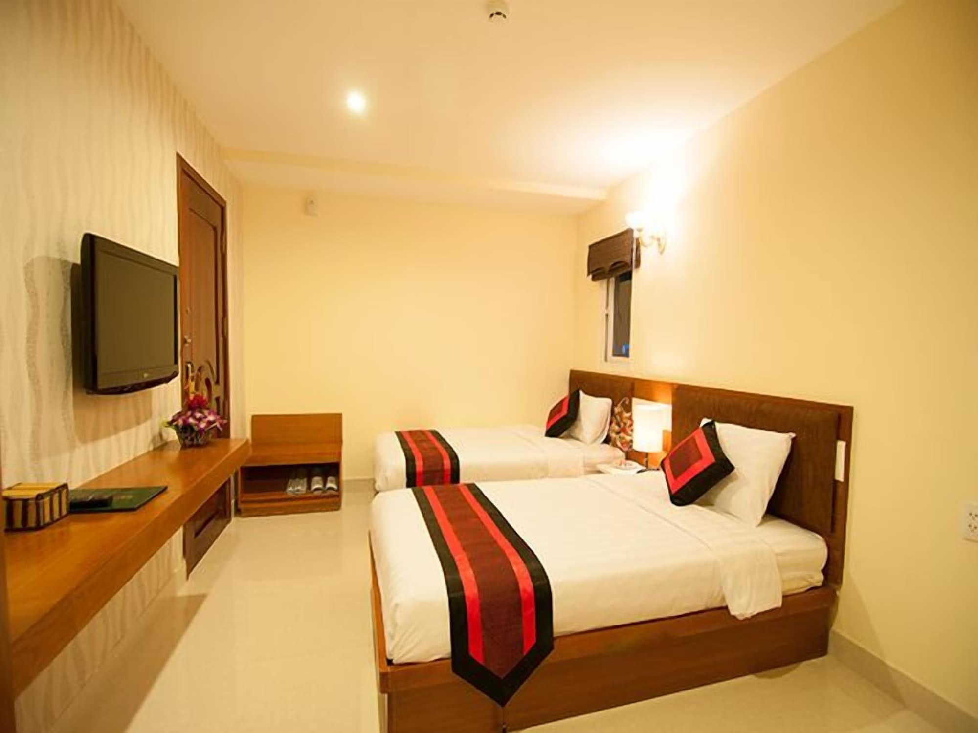 Valentine Hotel Saigon - Bui Vien Street Хошимин Экстерьер фото