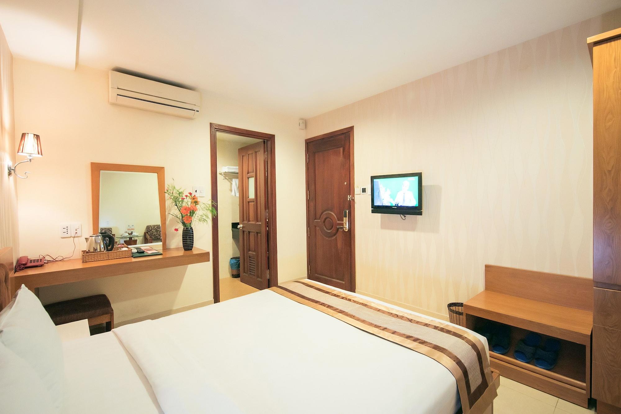 Valentine Hotel Saigon - Bui Vien Street Хошимин Экстерьер фото