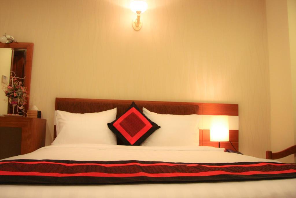Valentine Hotel Saigon - Bui Vien Street Хошимин Номер фото