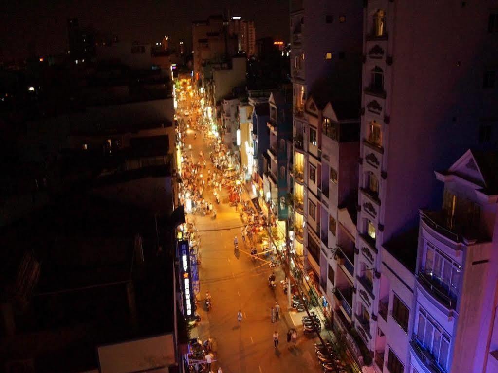 Valentine Hotel Saigon - Bui Vien Street Хошимин Экстерьер фото