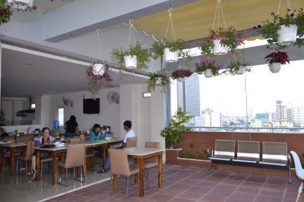 Valentine Hotel Saigon - Bui Vien Street Хошимин Экстерьер фото