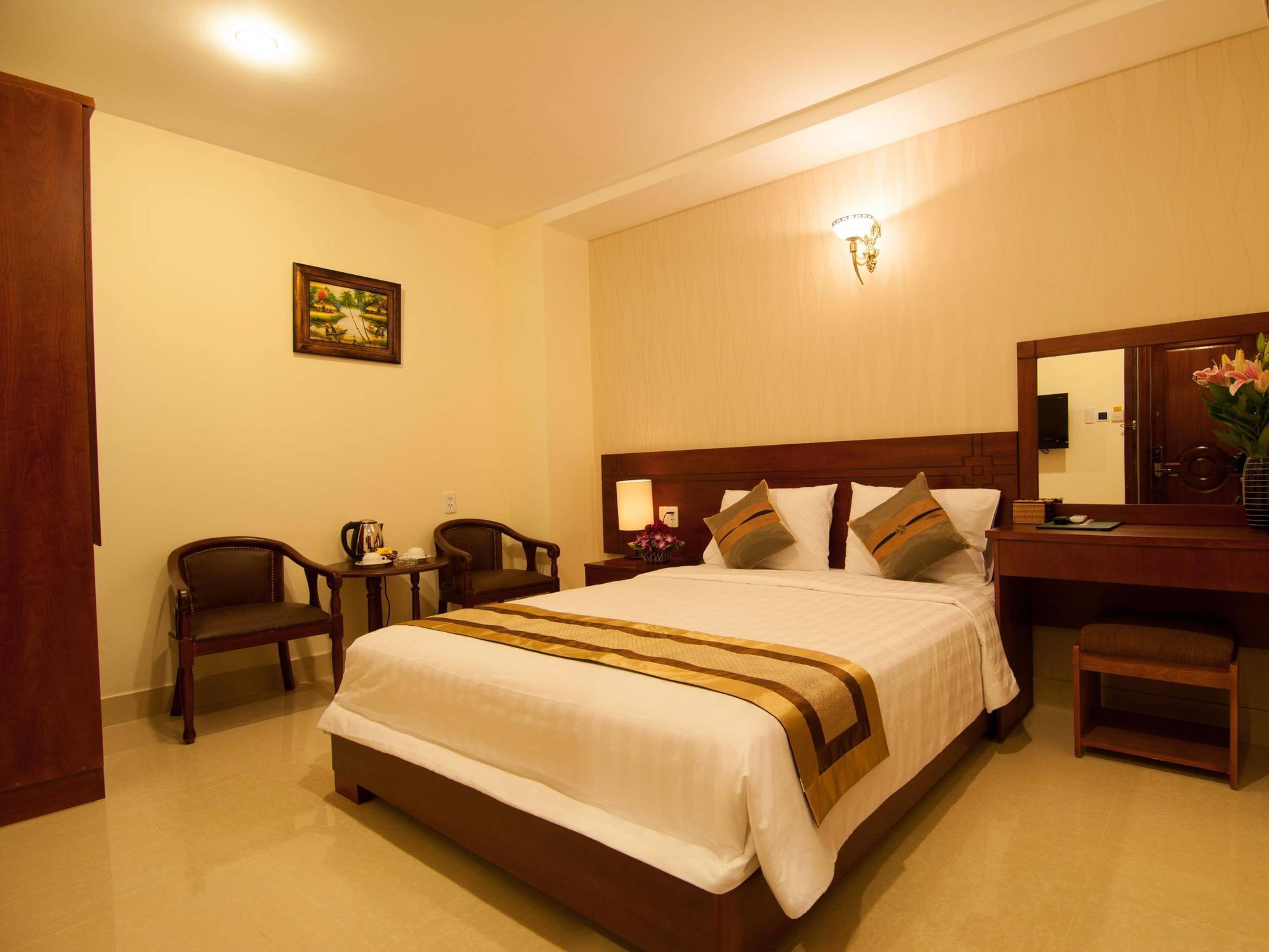 Valentine Hotel Saigon - Bui Vien Street Хошимин Экстерьер фото