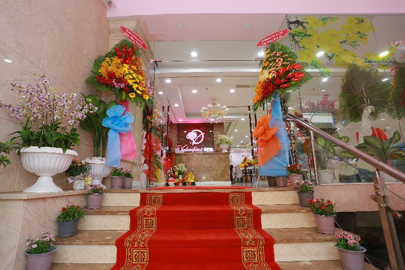 Valentine Hotel Saigon - Bui Vien Street Хошимин Экстерьер фото